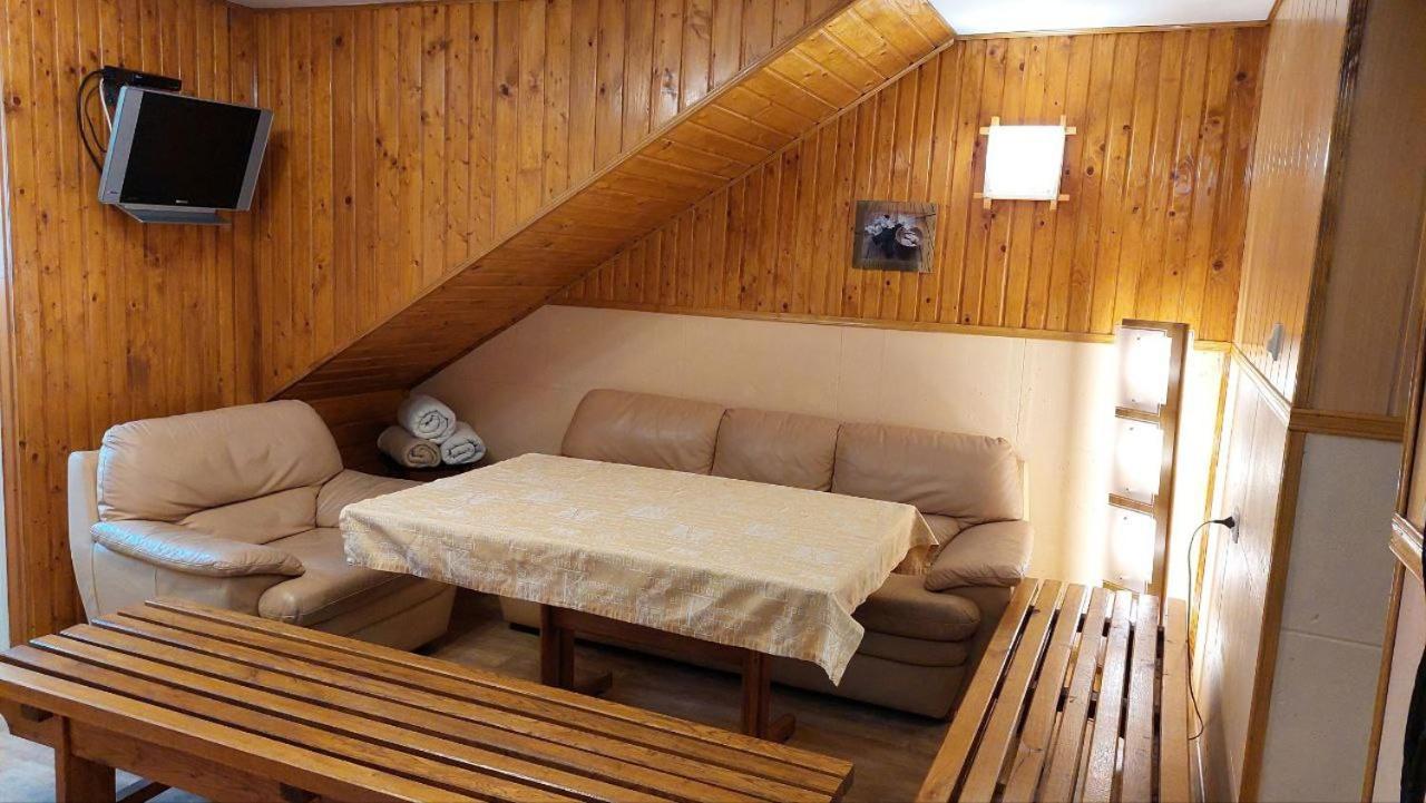 카미야네치포딜시키 Rodynnyi Maietok Family Estate 빌라 객실 사진